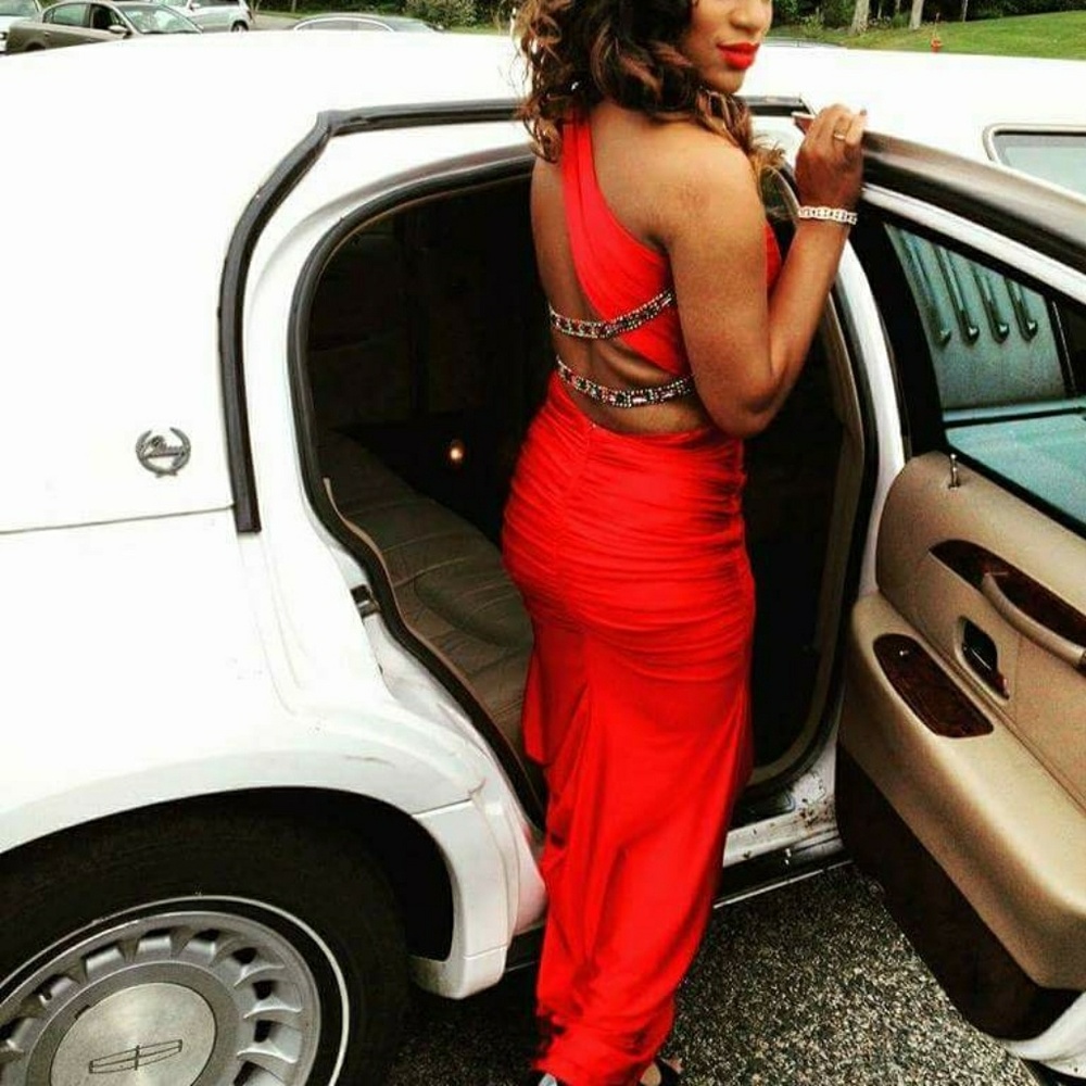Dress - Picture 5 of 5